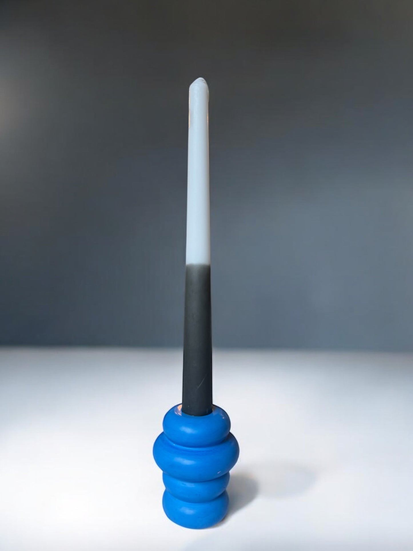 groß, blau